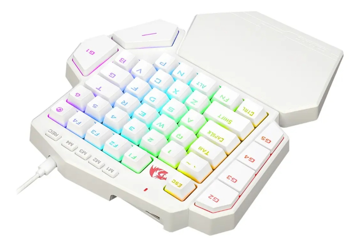 Detalhe das teclas e iluminação RGB do Redragon Ditix