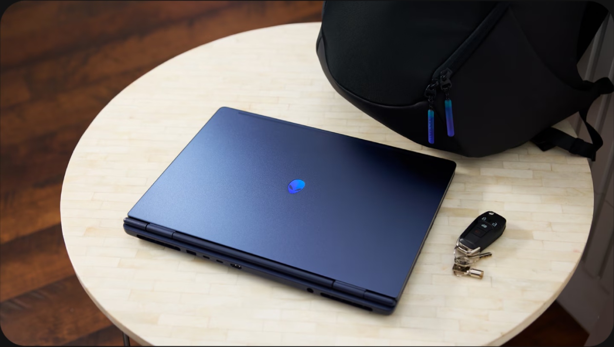 Alienware Aurora 16 visão lateral perfil fino