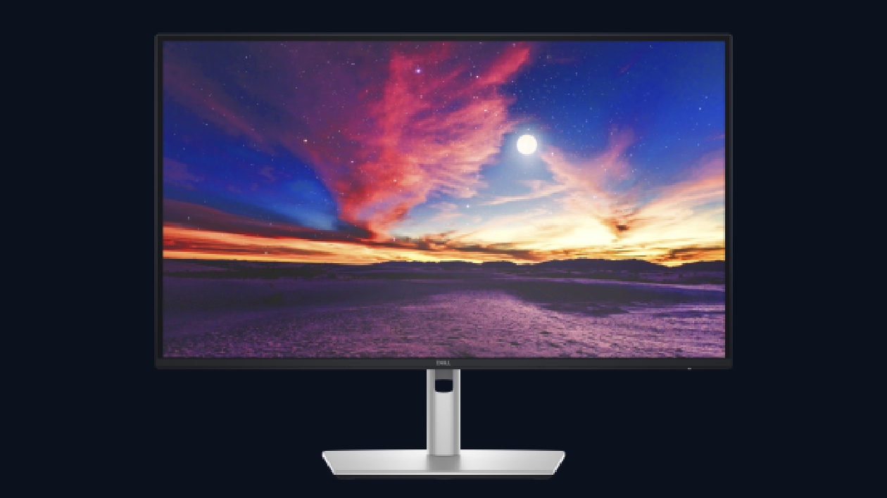 Monitor Dell P2725QE Pro Plus 4K em angulo frontal exibindo paisagem desertica estrelada no painel IPS UHD 3840x2160 100Hz