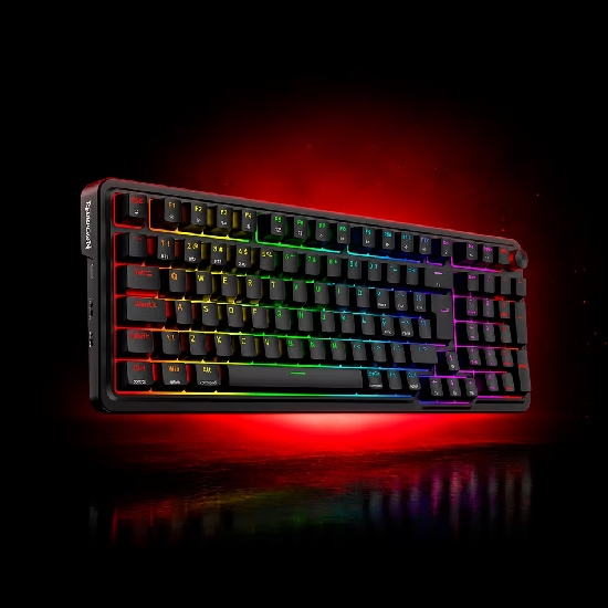 Teclado Redragon Eisa Pro com ilumina&ccedil;&atilde;o RGB em efeito degrad&ecirc; mostrando cores vibrantes vermelho verde azul e amarelo nas teclas