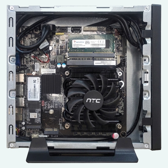 Portas USB e conectividade do Mini PC NTC