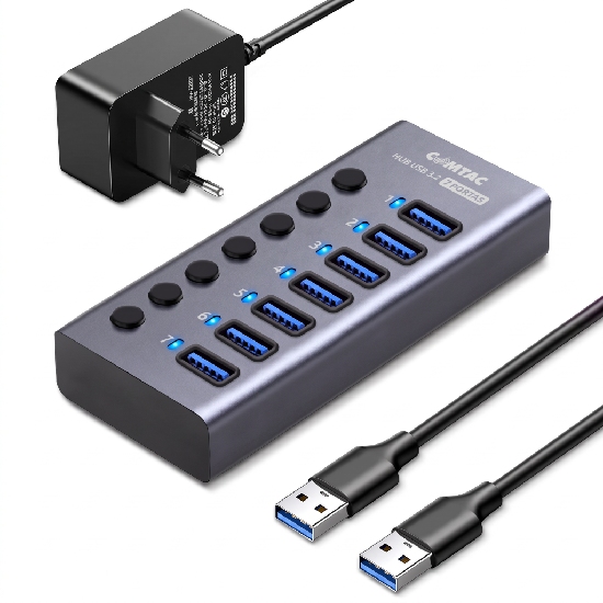 Hub USB 3.2 Comtac 24129450 com 7 portas USB-A, corpo em alumínio prateado, interruptores individuais com LED acesos e cabo USB-A incluso ao lado