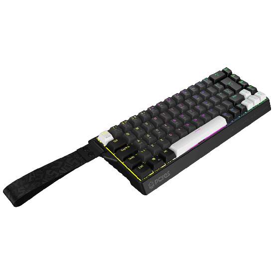 Vista em perspectiva posterior e lateral do teclado PCYes Gamma Black Vulcan na cor preta, mostrando a distribuição das teclas, os efeitos de iluminação RGB e a alça fixa na extremidade esquerda