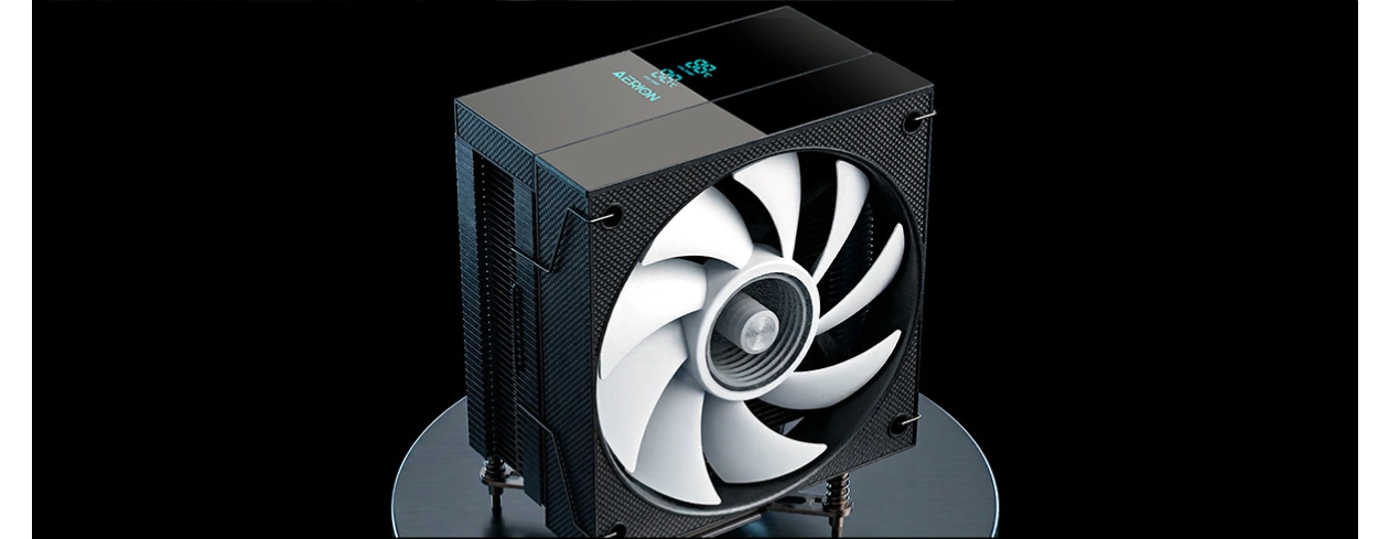 Visão em perspectiva do air cooler Aerion Titan preto com tela digital
