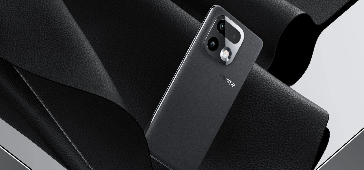 Realme 16 Pro+ na cor Cinza Master com textura suave como seda