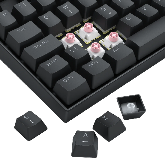 Close-up das keycaps removidas exibindo os switches magnéticos UltraMag