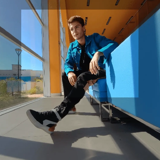 Lente ultra-wide enquadrando 4x mais na imagem