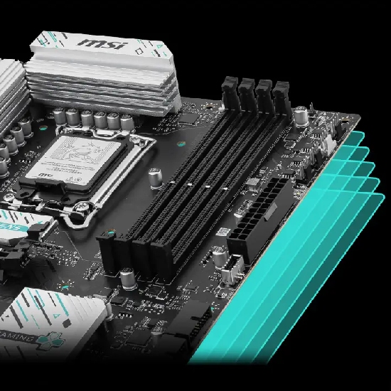 Slots de memória RAM DDR5 e conector ATX com tecnologia Memory Boost da MSI